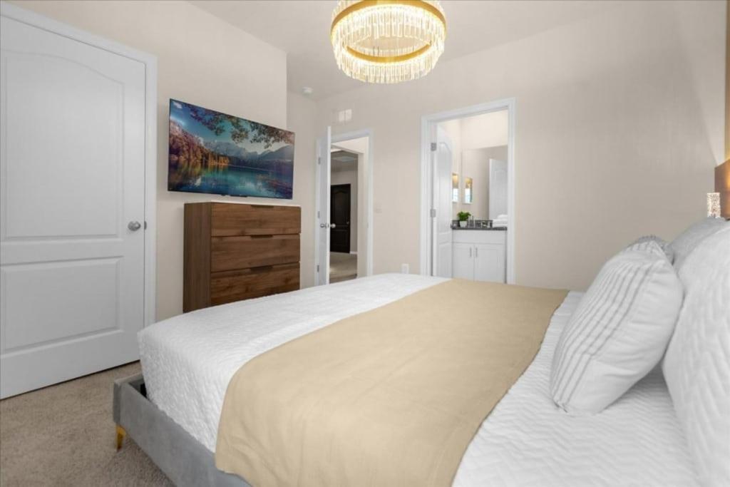 - Solterra 938 Villa
