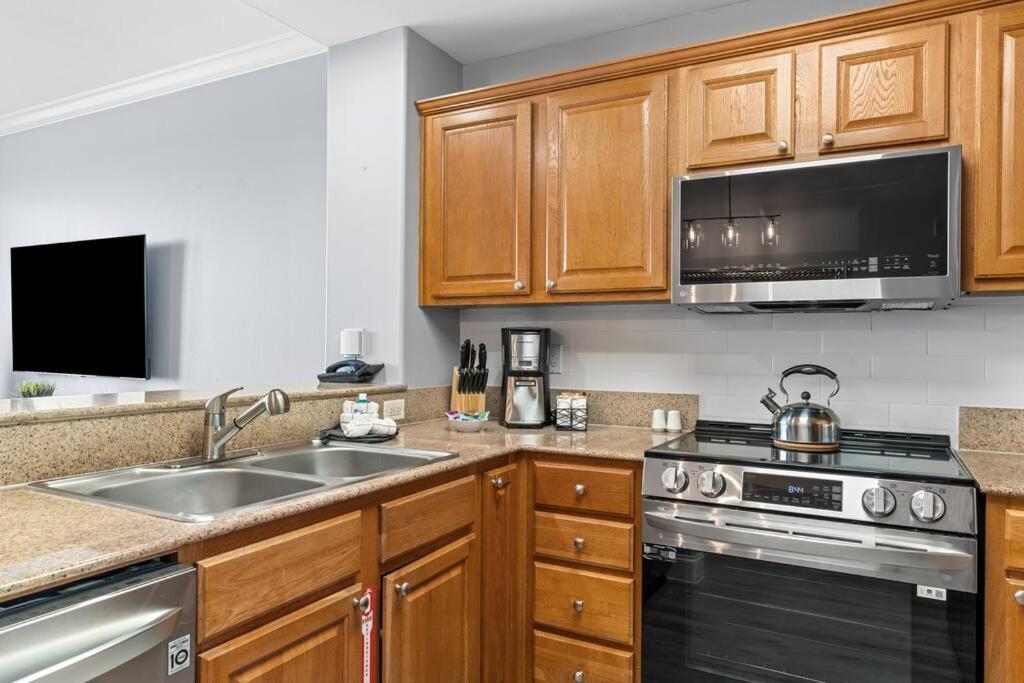 Cozy Lakeview Near Orlando