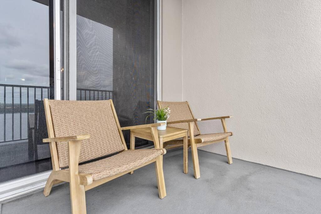 Apartment Cozy Lakeview Near