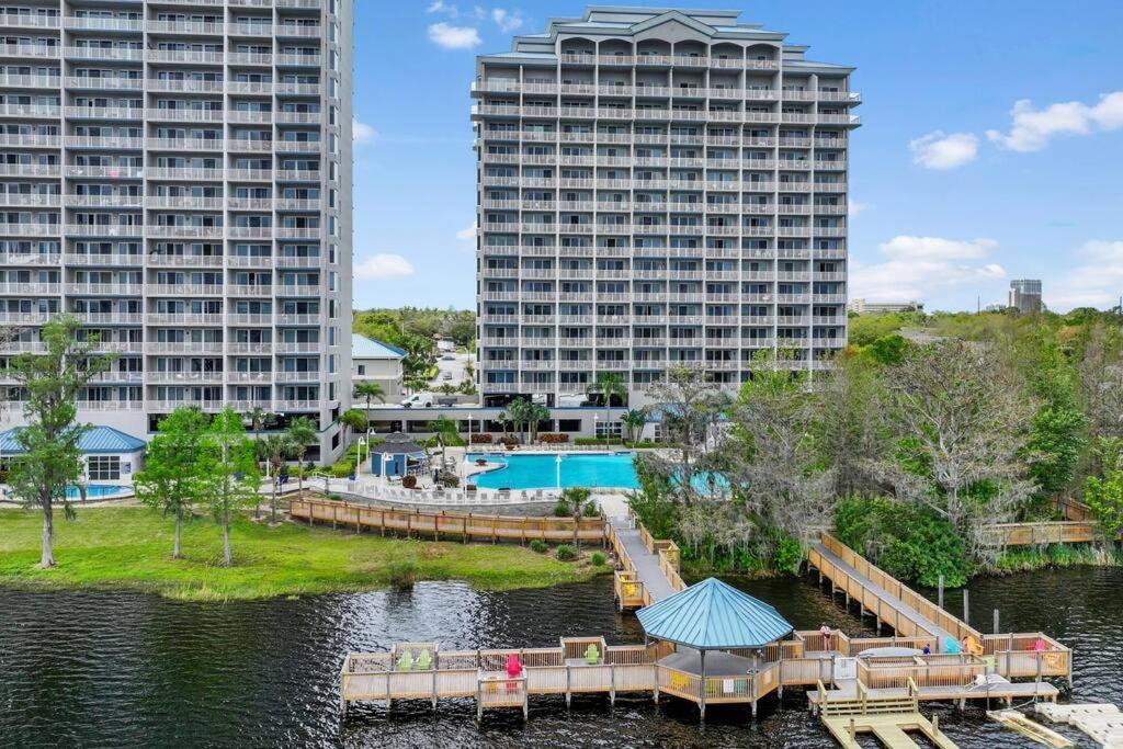 Cozy Lakeview Near Apartment Orlando