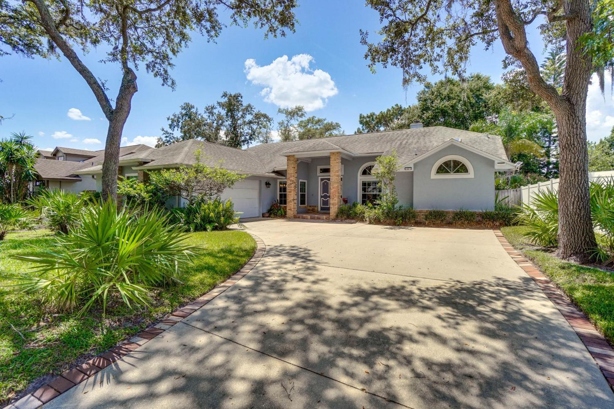 Luxe With Grill And Fenced Yard! Orlando