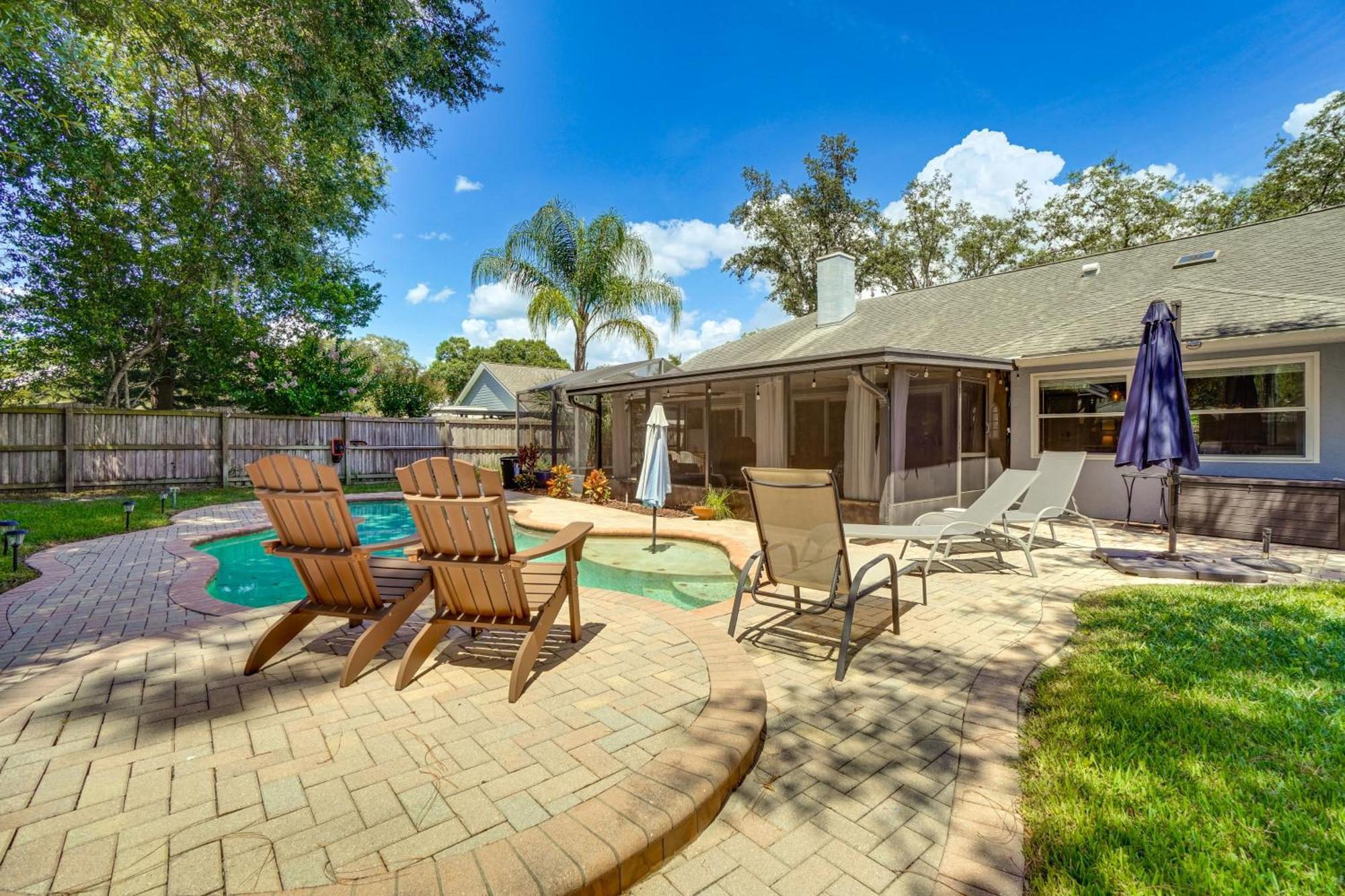 Holiday home Luxe With Grill And Fenced Yard! Orlando