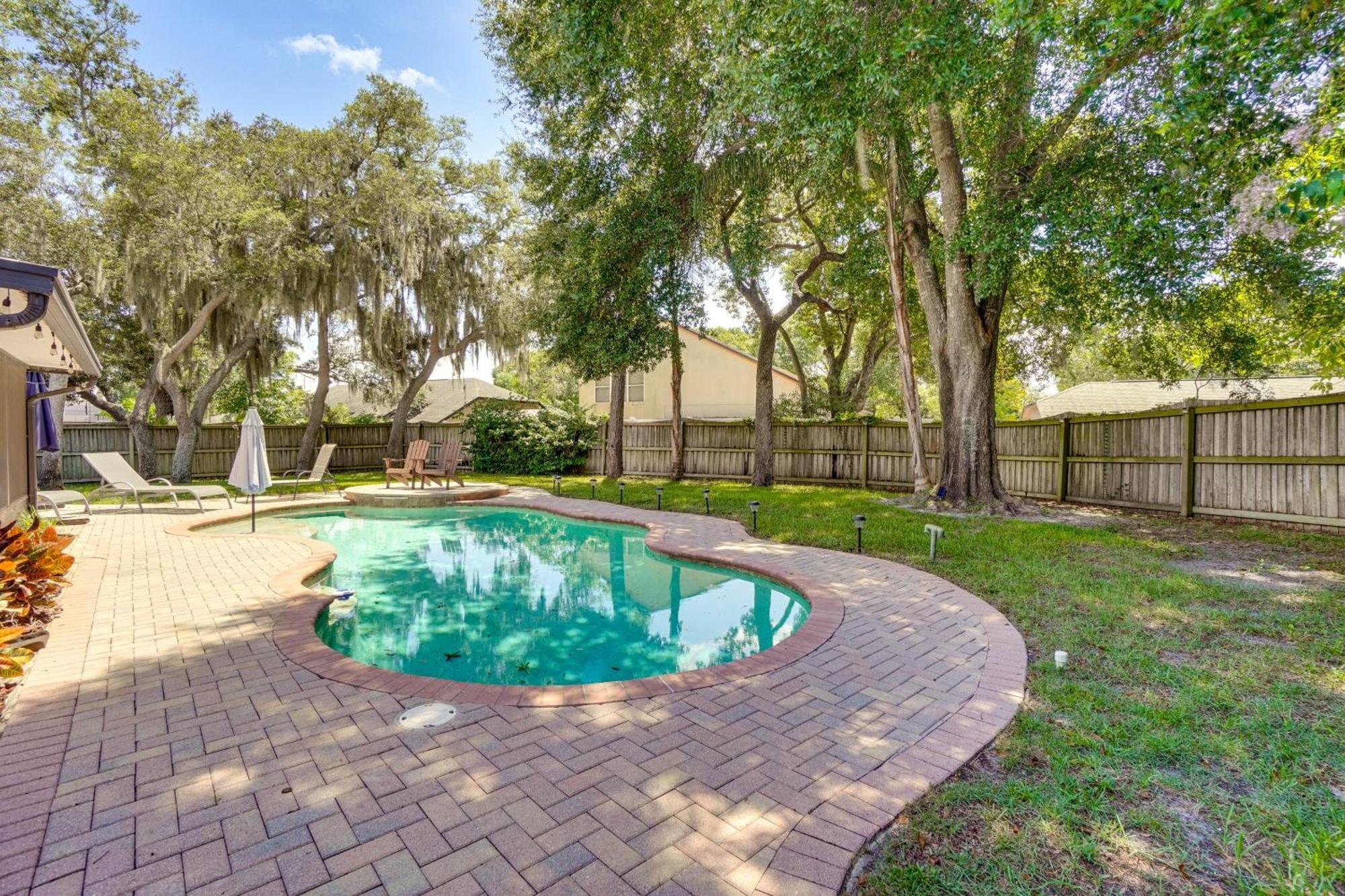 Luxe With Grill And Fenced Yard! Orlando