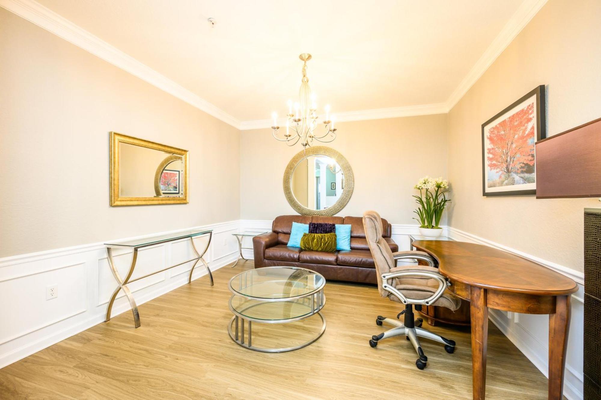 3 Bedroom Premium Lakeview Condo-1012 Orlando