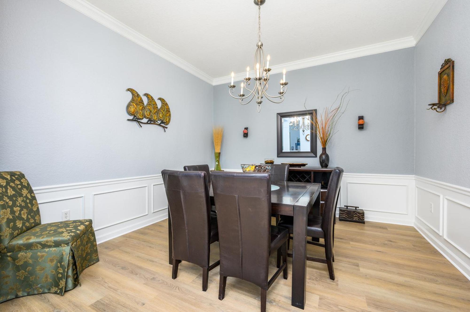 3 Bedroom Premium Lakeview Condo-1012