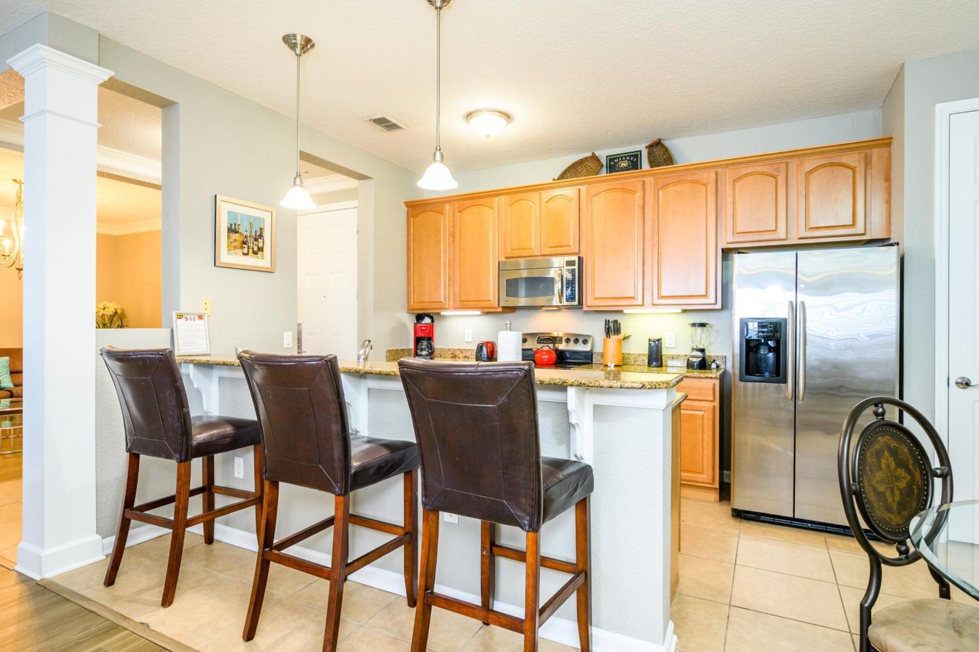 3 Bedroom Premium Lakeview Condo-1012 Apartment *