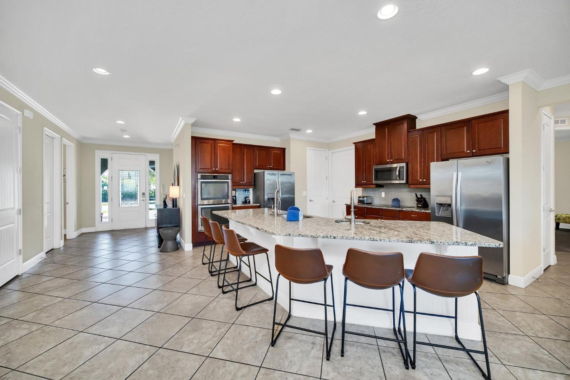 - Encore 1555 Villa Orlando