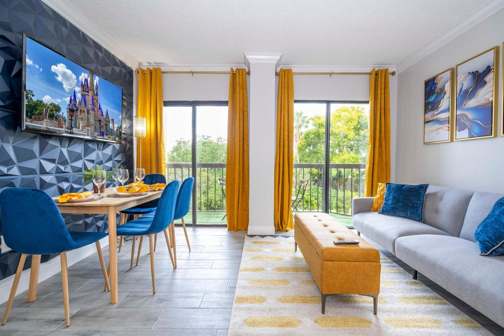 Apartment Cozy 2 Bedrooms 1 Mile Universal *