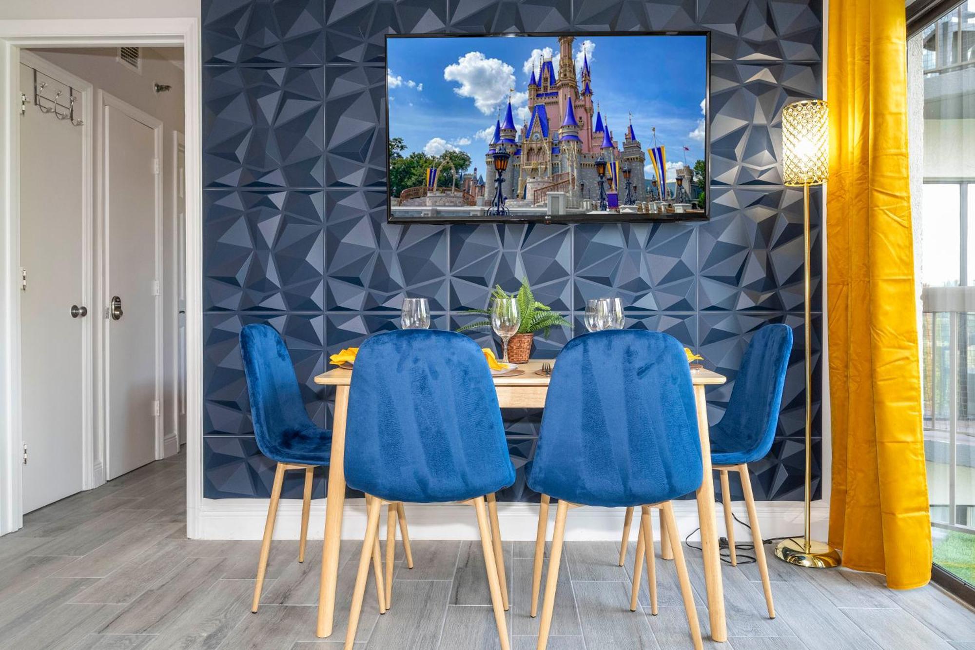 Apartment Cozy 2 Bedrooms 1 Mile Universal *
