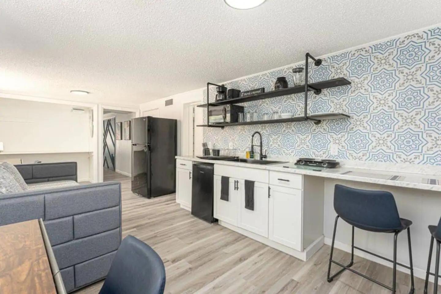 Pet-Friendly 1Br Fast Wi-Fi Sleeps 4 Holiday home Orlando