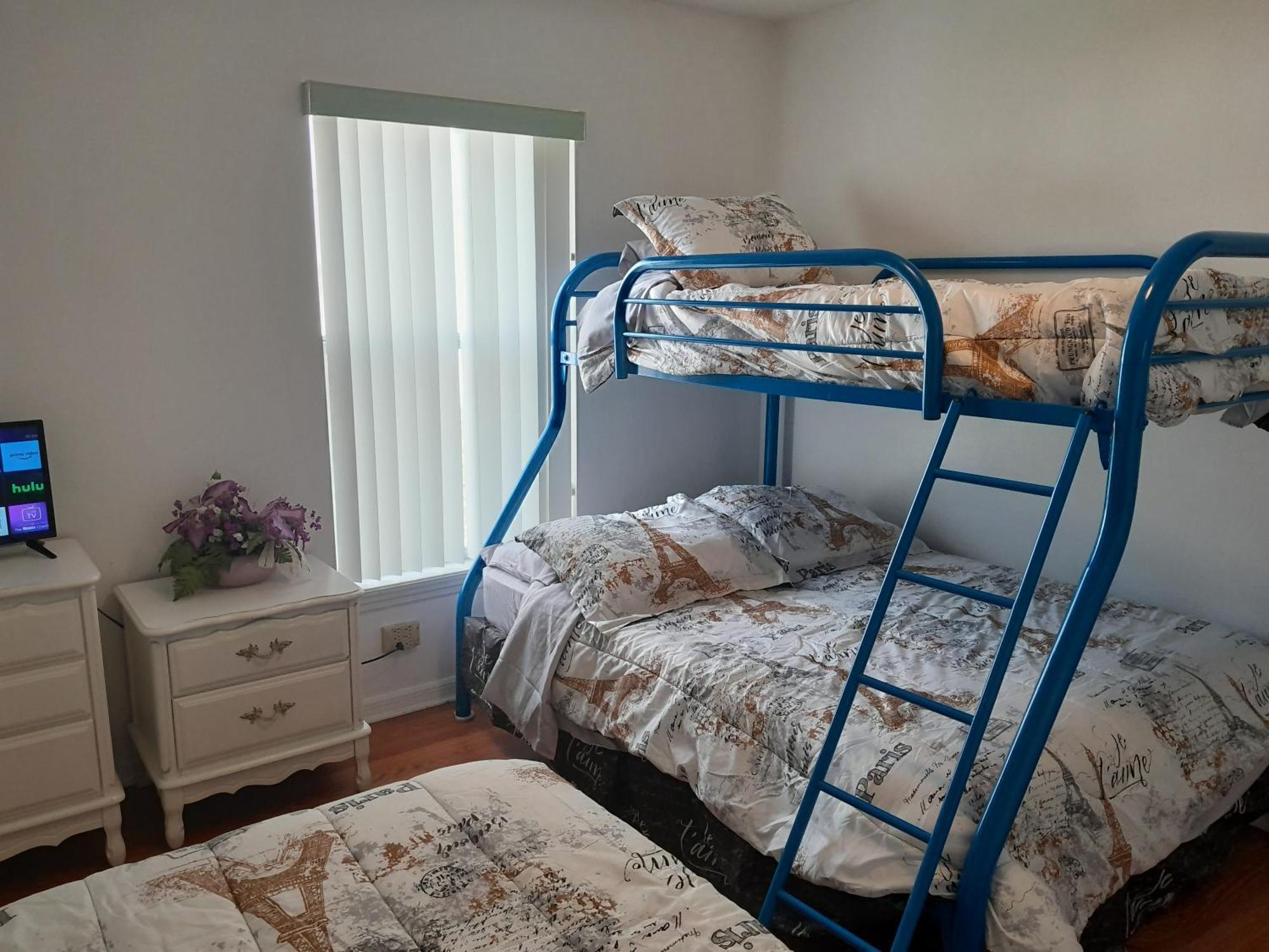 Three-bedroom House In Clear Creek *