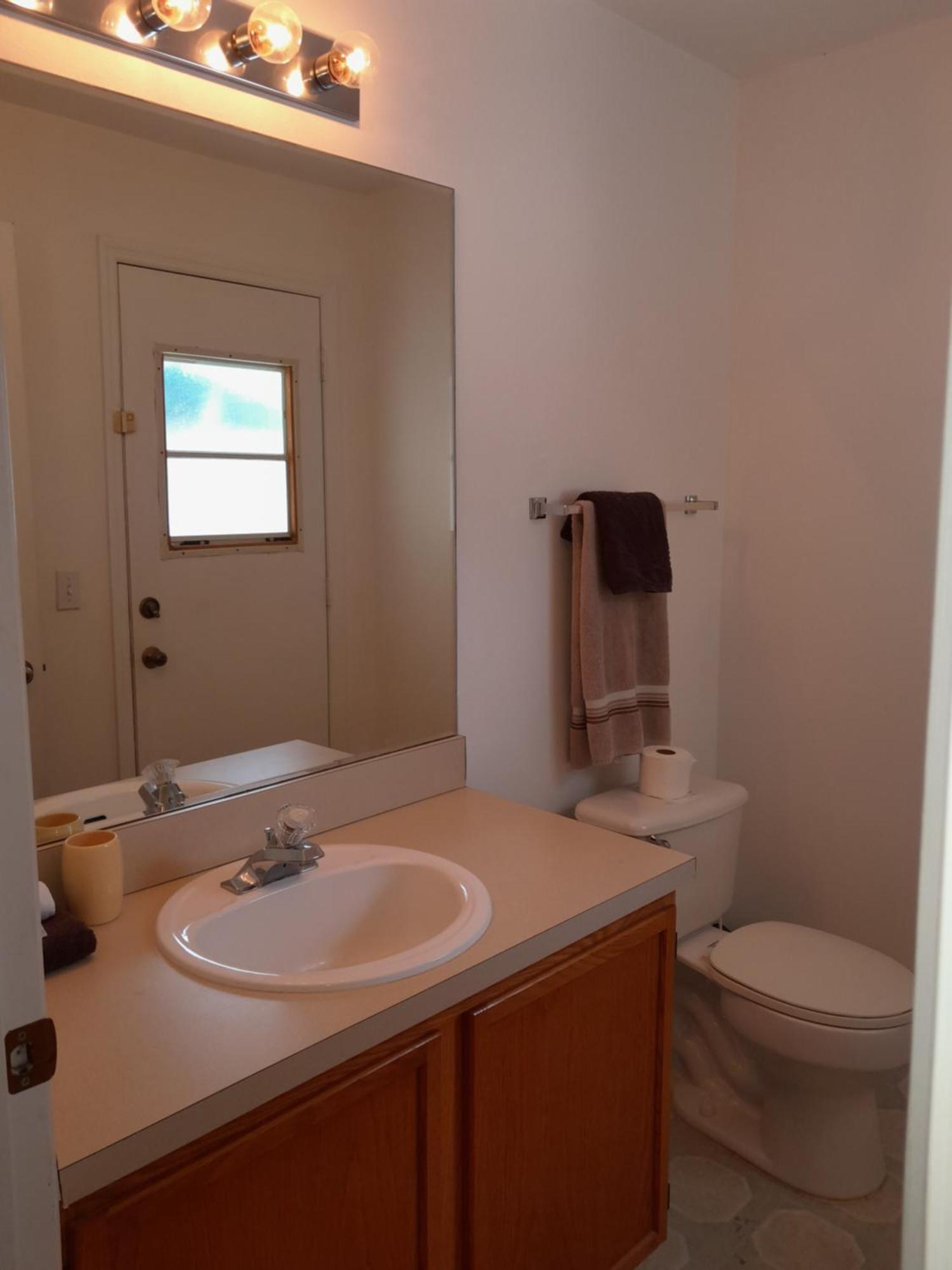 Three-bedroom House In Clear Creek Orlando