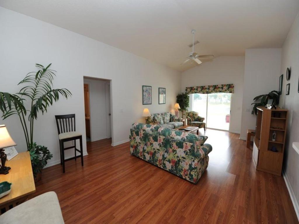 Three-bedroom House In Clear Creek Villa *