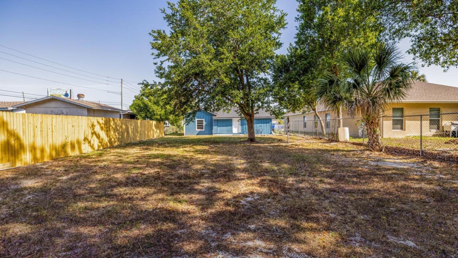 3Br, High-Speed Wifi, Pets Welcome Near Disney! Holiday home