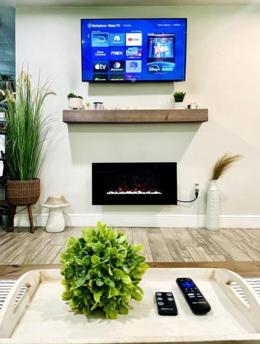 Resort-style With A Heated Pool And A Huge Gated Yard Orlando