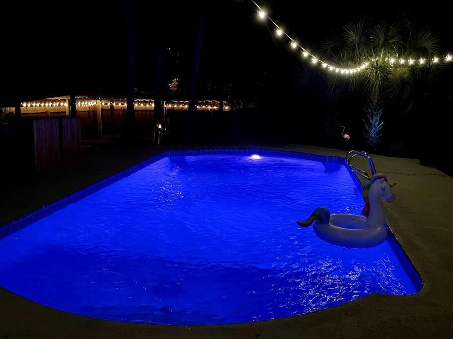 Resort-style With A Heated Pool And A Huge Gated Yard Holiday home Orlando