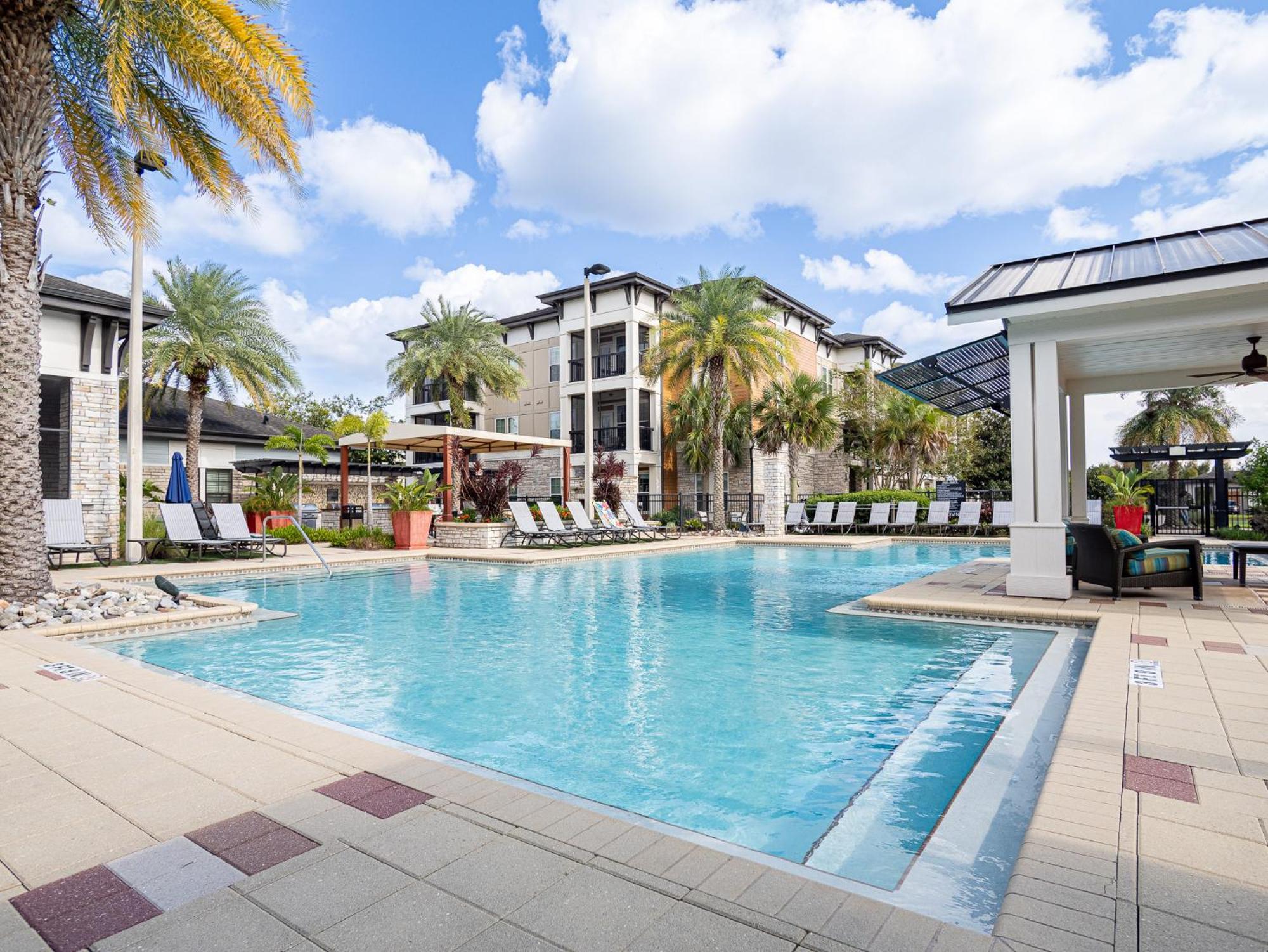 Chic Spacious 2ba 2br With Views Of Pool Orlando