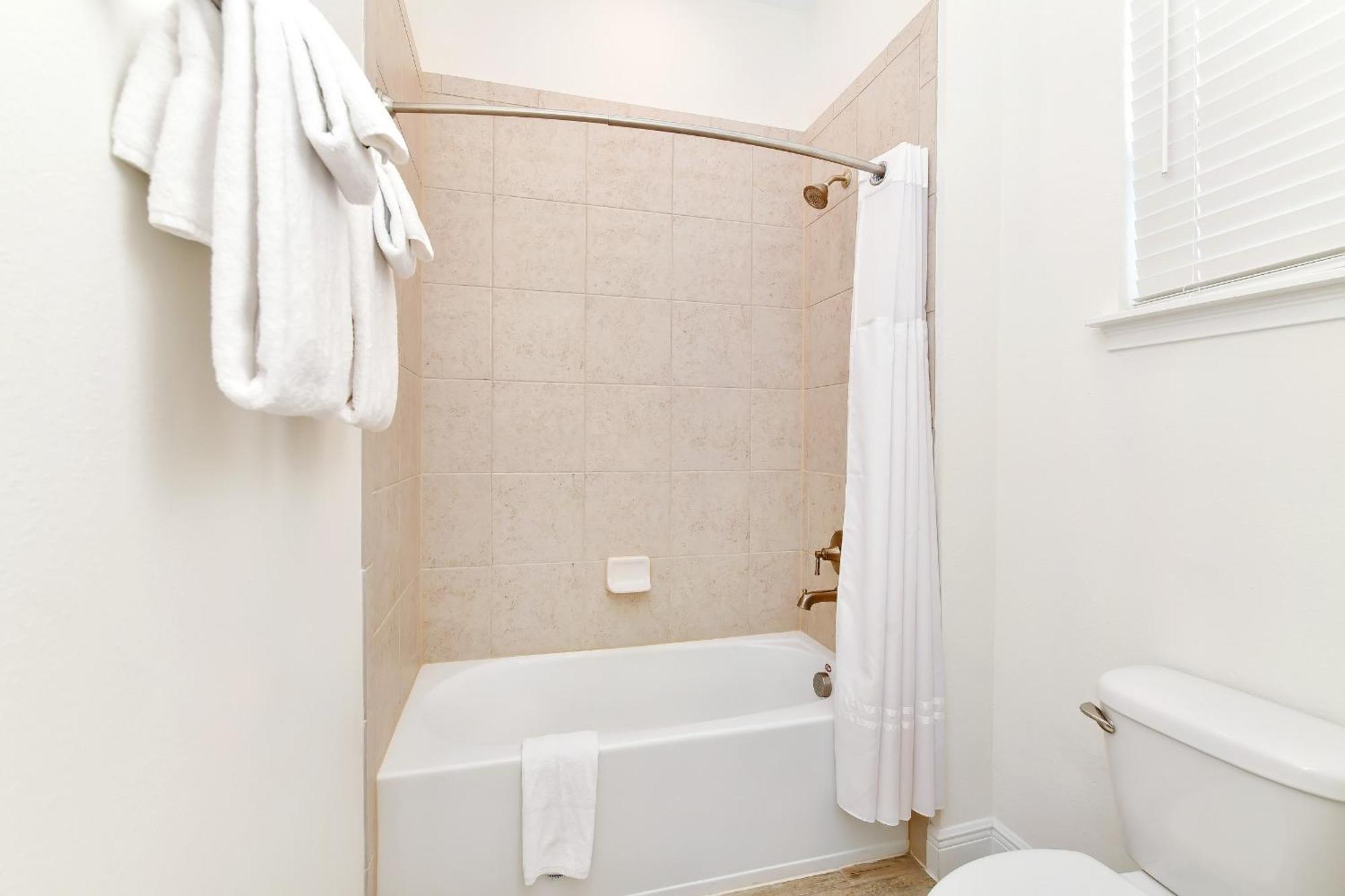 Holiday home Sandy Toes With Private Pool Near And Margaritaville Access - 8032st Orlando