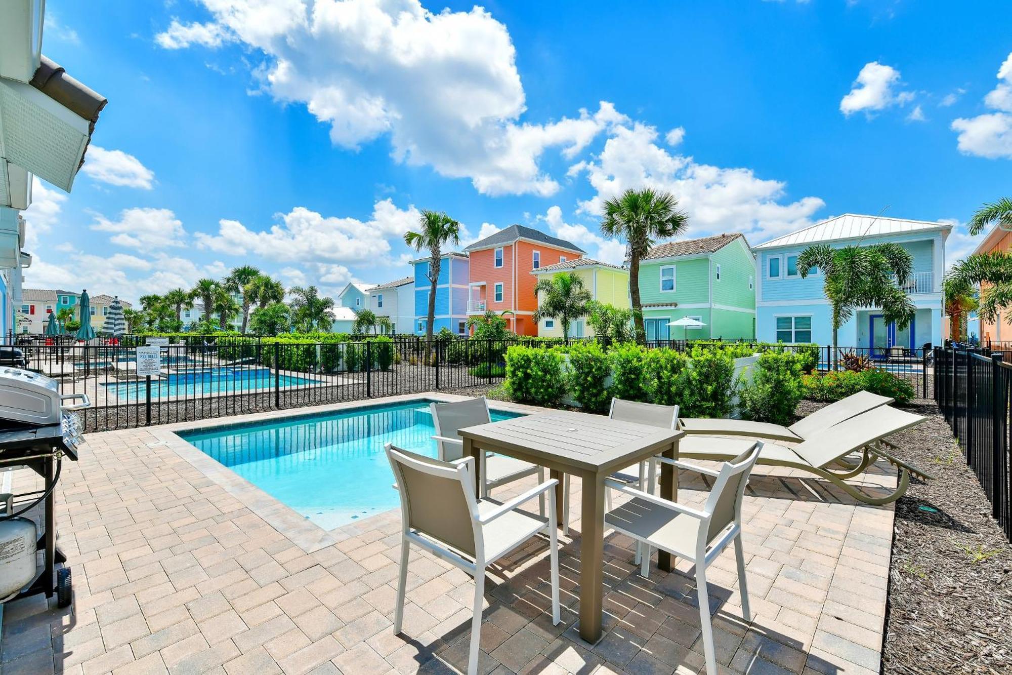 Sandy Toes With Private Pool Near And Margaritaville Access - 8032st Holiday home