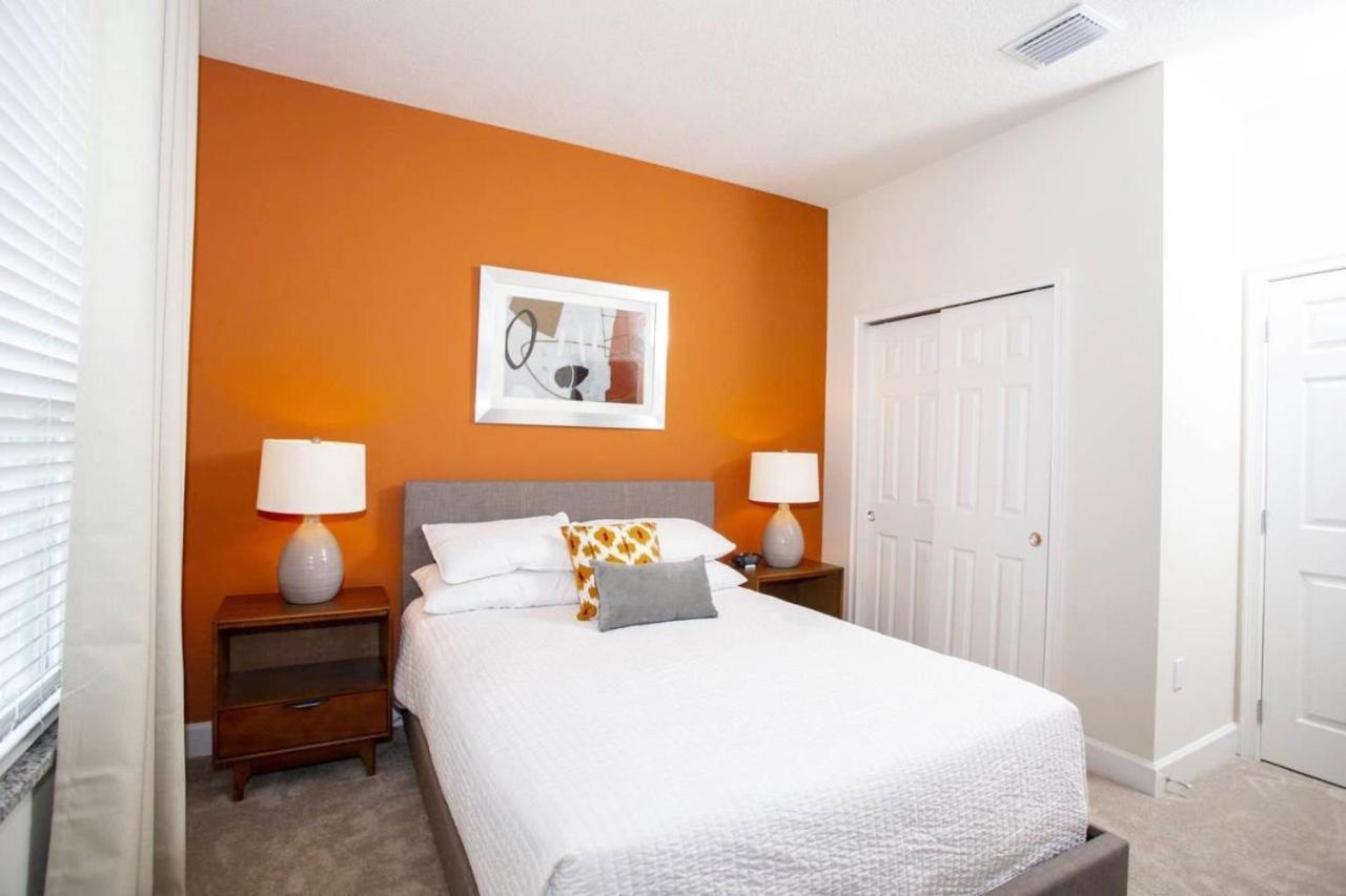 Modern Townhouse Heated Pool 1502r