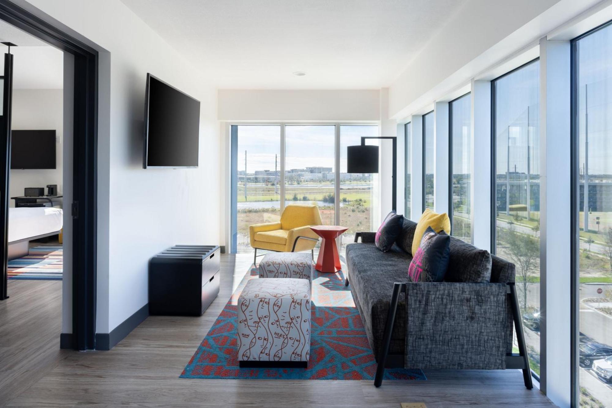 Aloft Nona Hotel *