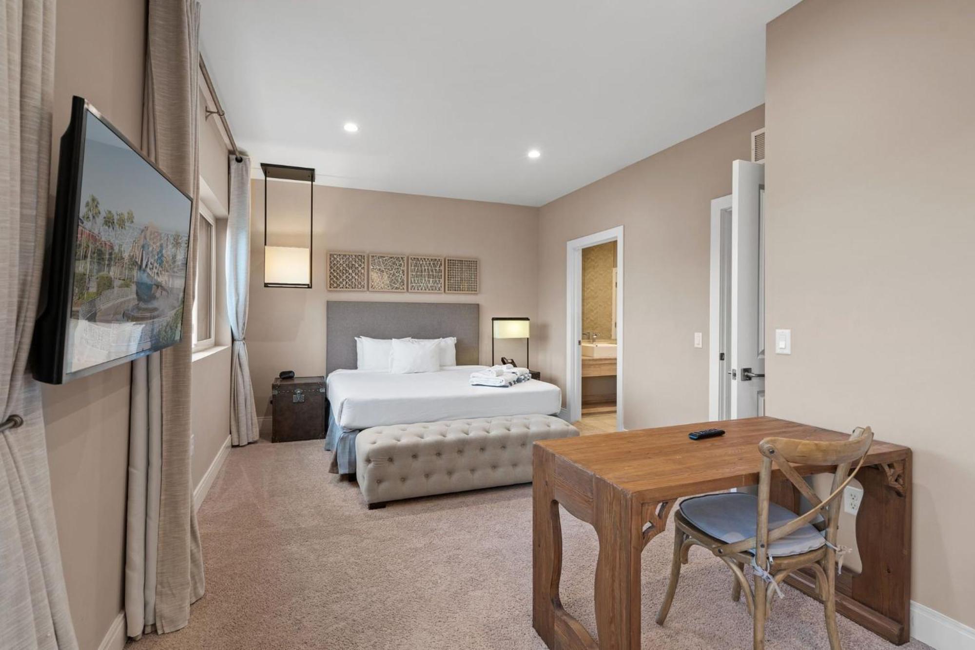 3063 - Luxuosa Com 4 Quartos E 4.5 Banheiros Perto Da Com Acesso Ao Apartment