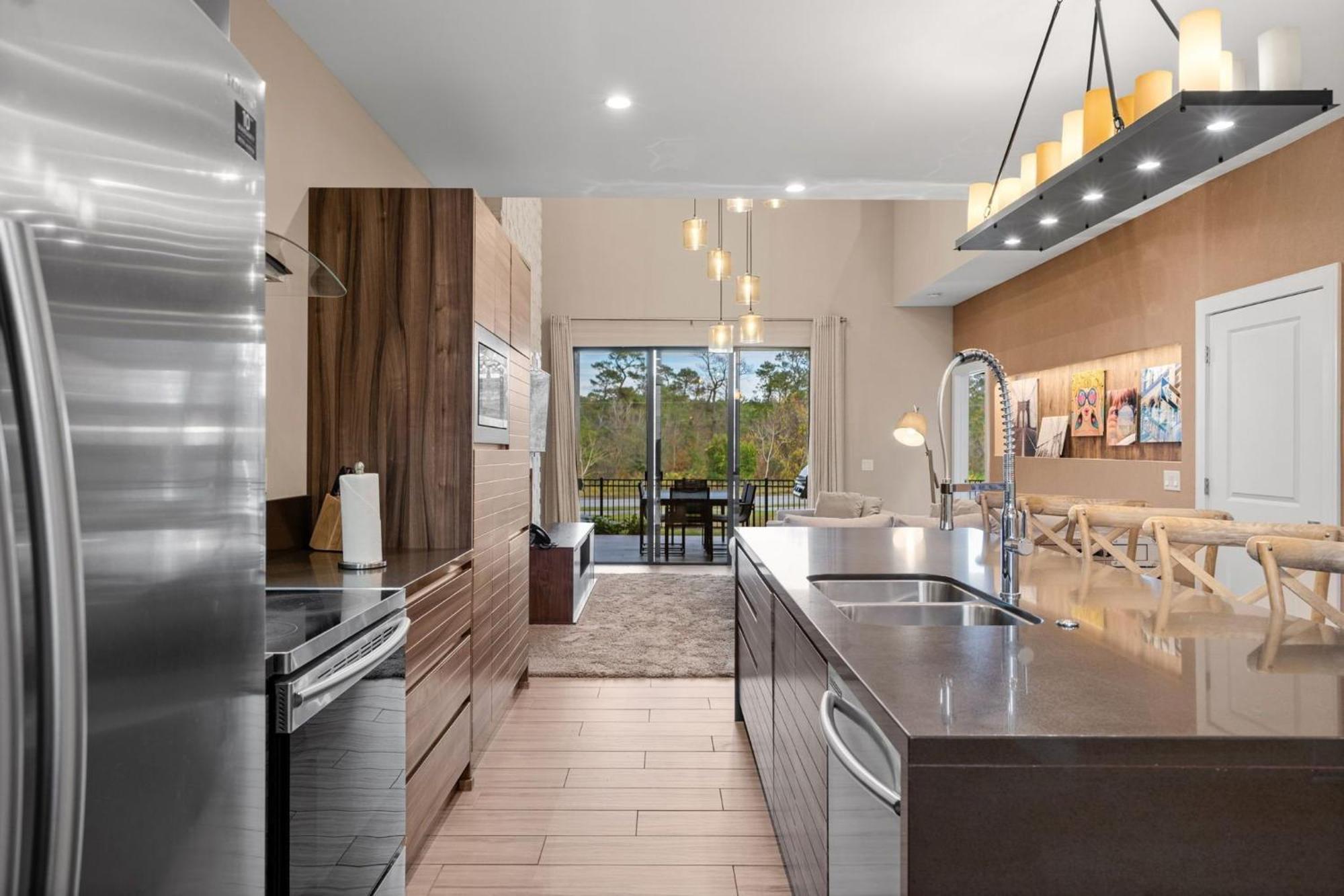 3063 - Luxuosa Com 4 Quartos E 4.5 Banheiros Perto Da Com Acesso Ao Apartment