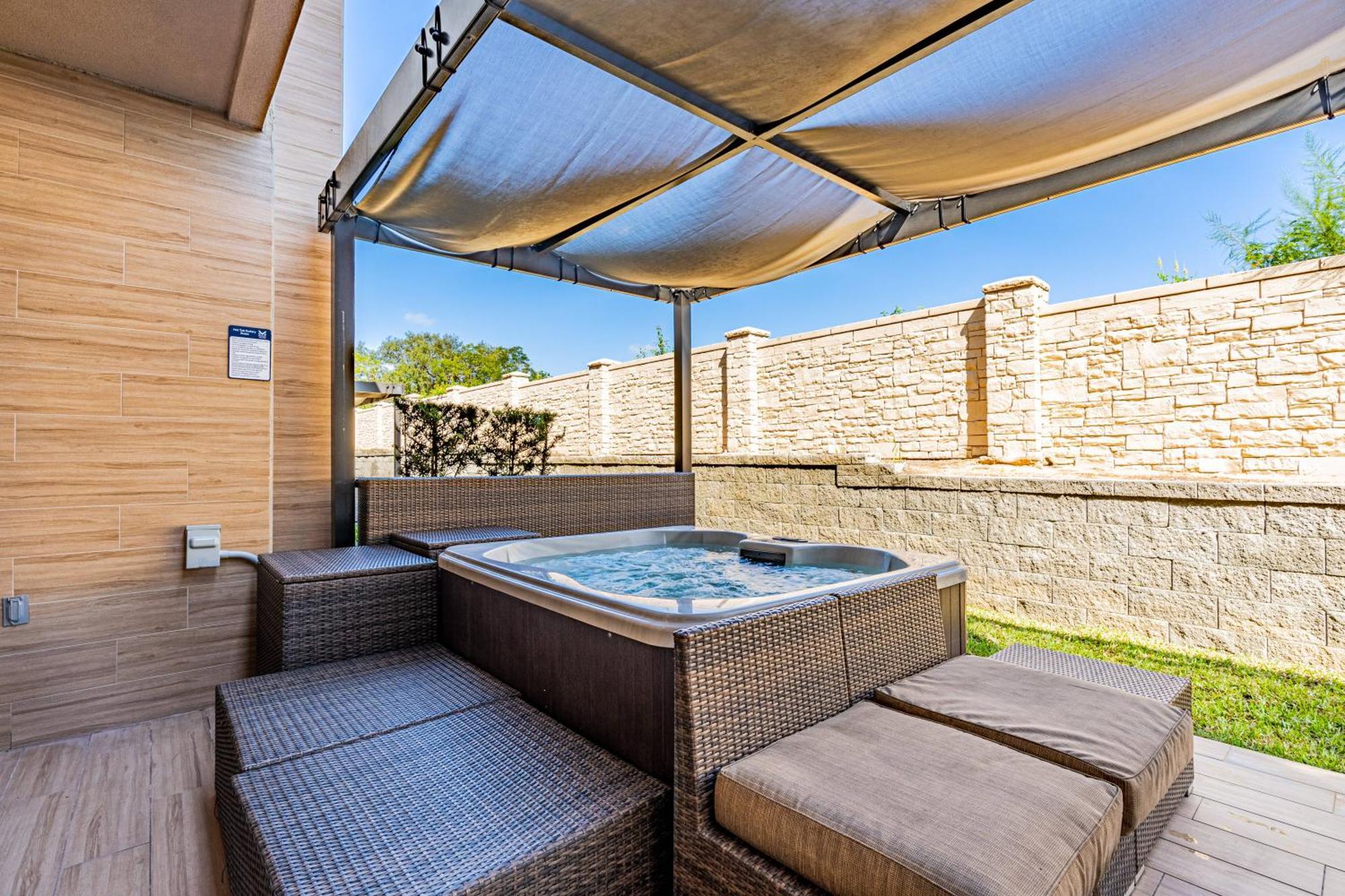 Private Hot Tub Bbq Grill At Magic Village Views * Orlando