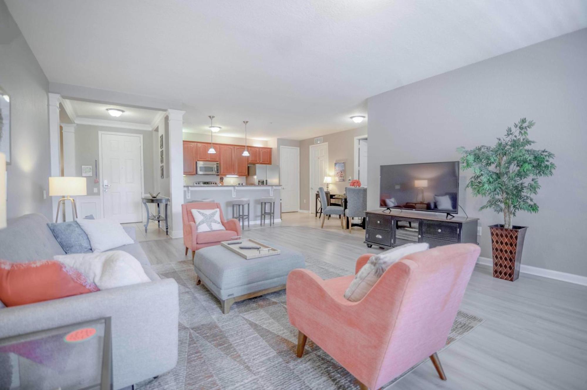 Luxury ! Vista Cay View Joy - Next To Pool Near Parks & Occc Holiday home *