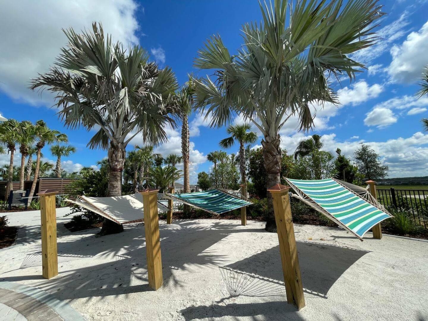 Unwind In Your 5-bedroom Oasis Holiday home *