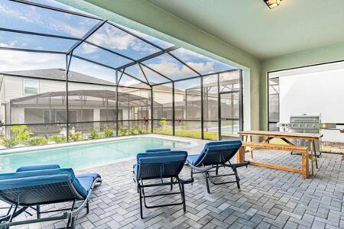 Holiday home Unwind In Your 5-bedroom Oasis