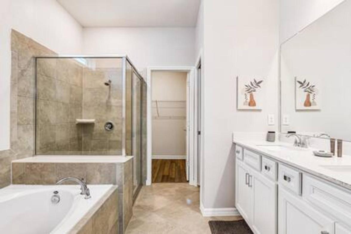 Holiday home Unwind In Your 5-bedroom Oasis Orlando