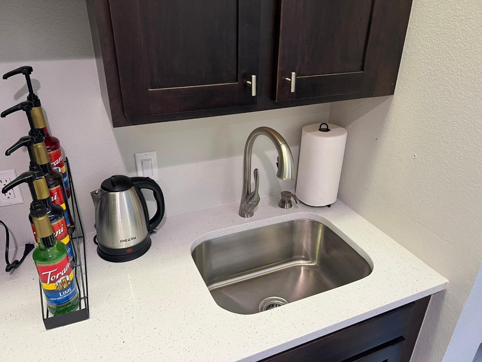 Shuttle King Bed Free Park Apartment