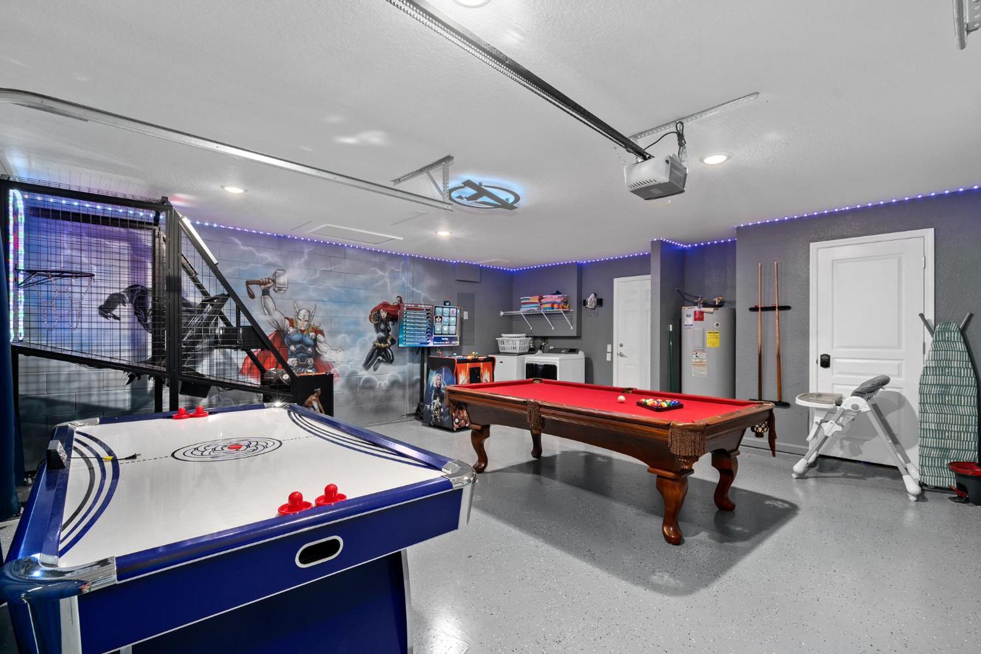 Luxury 5br Near Disney, Private Pool & Game * Orlando