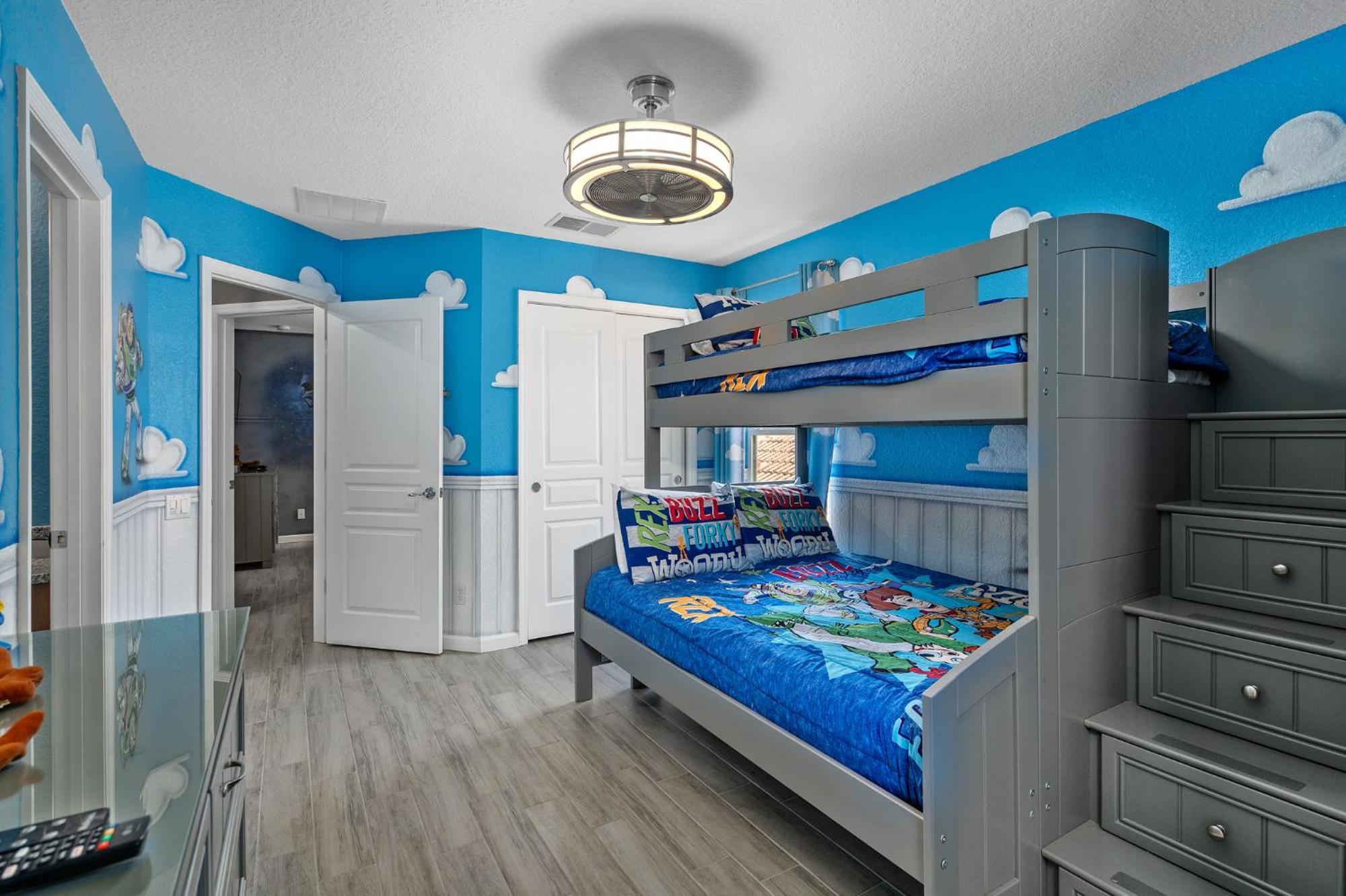 Luxury 5br Near Disney, Private Pool & Game Holiday home *