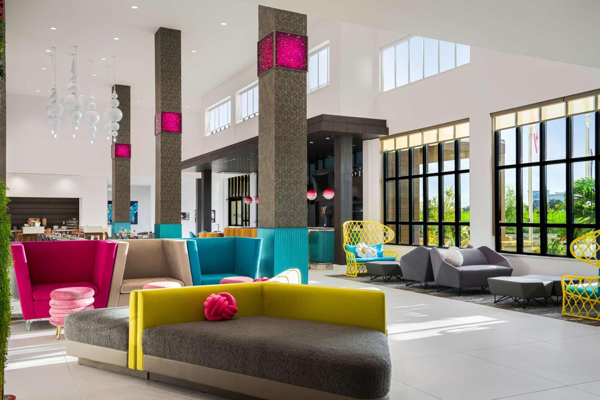 Hilton Garden I-4 Millenia Blvd Mall 3*