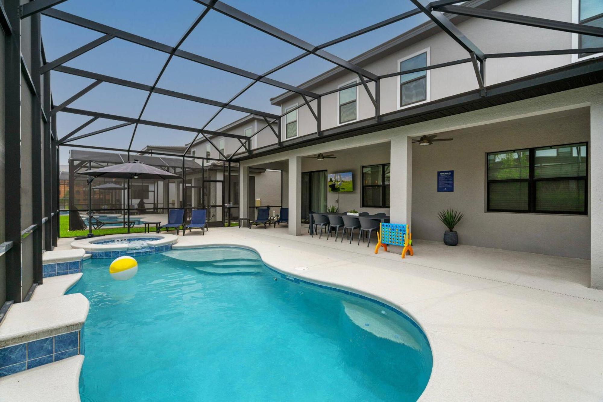 Paradiso Grand 6 Bedroom *
