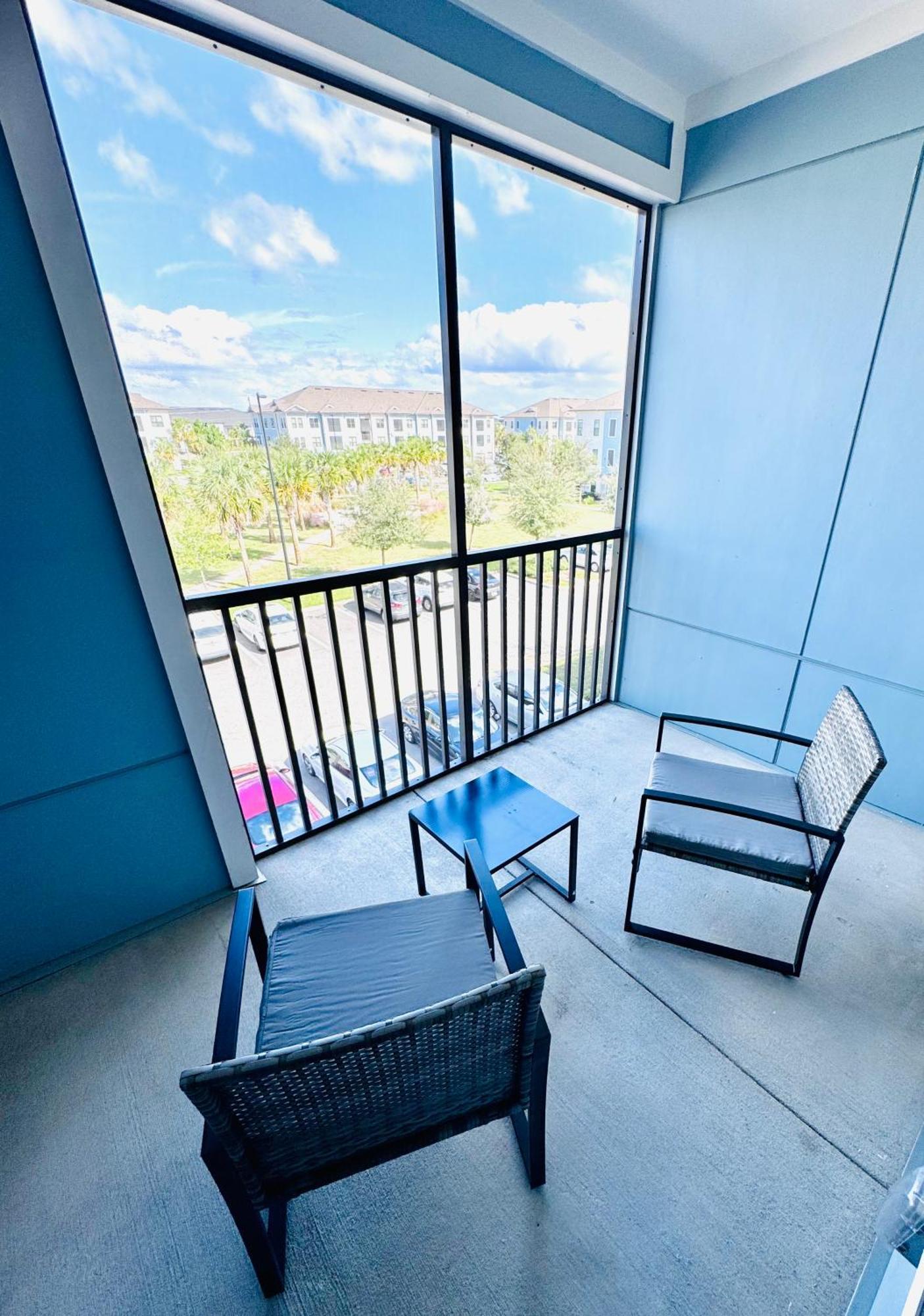 Full Apartment, Close To Parks King Bed Pet-friendly Amenities *
