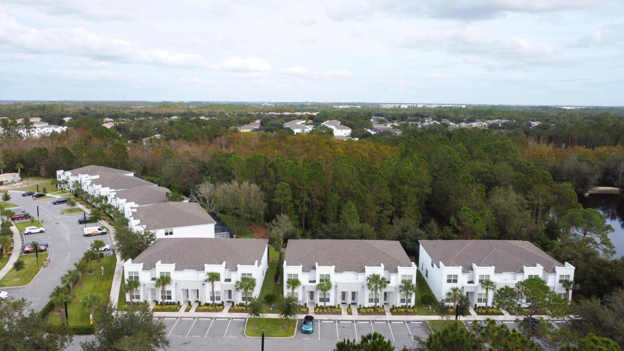 Apartment 3 Bedrooms Pool Hidden Forest Amenities *