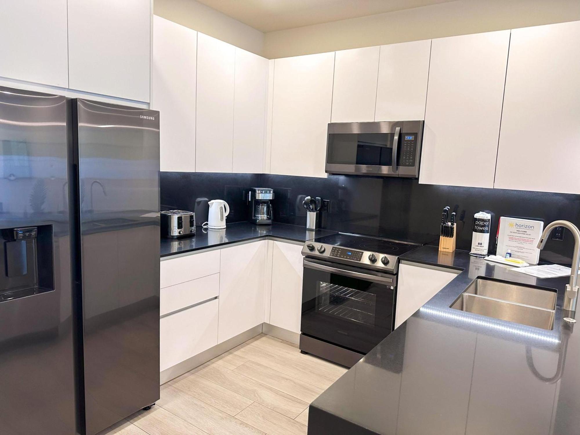 Apartment 3 Bedrooms Pool Hidden Forest Amenities