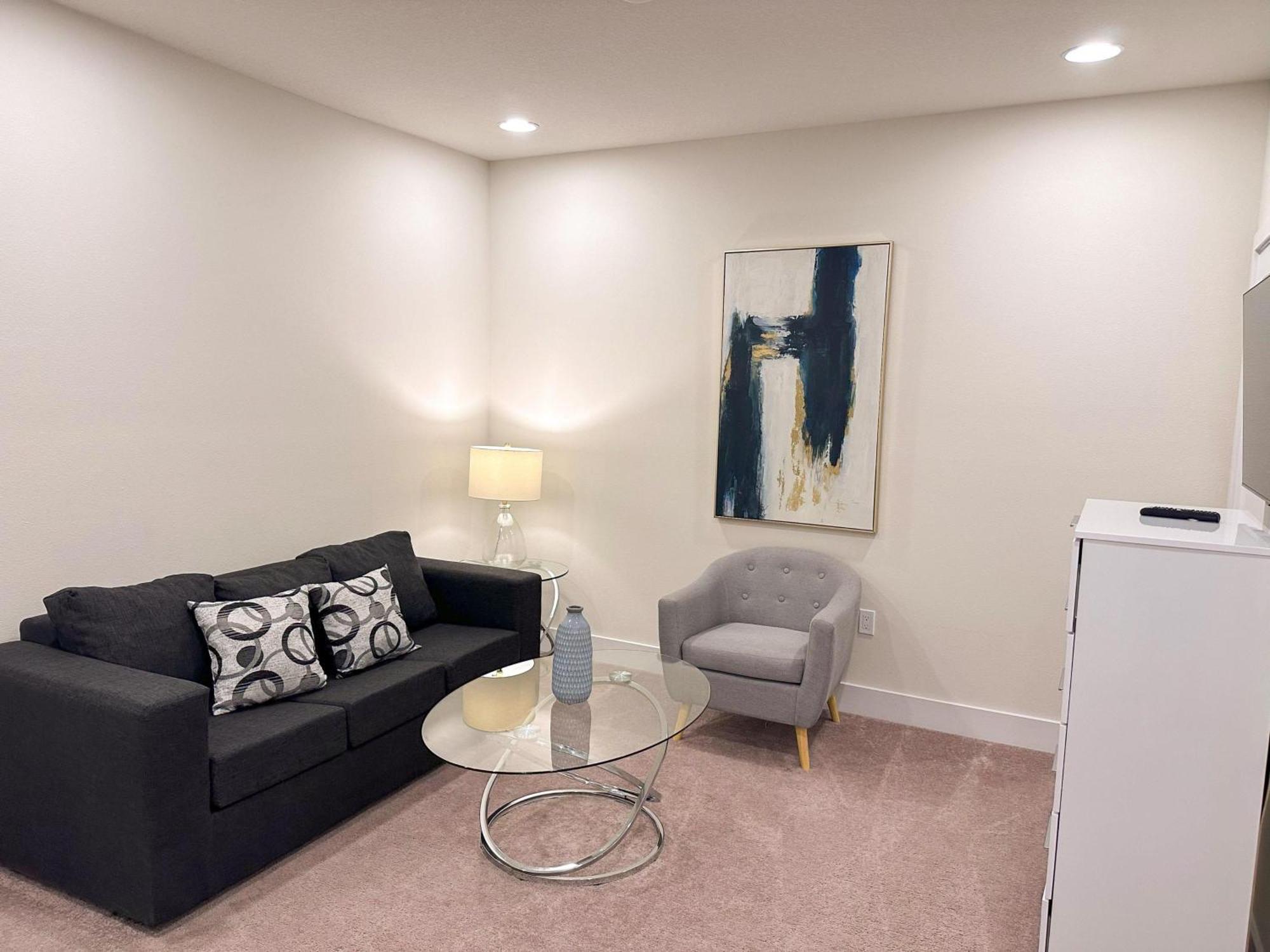 3 Bedrooms Pool Hidden Forest Amenities * Orlando