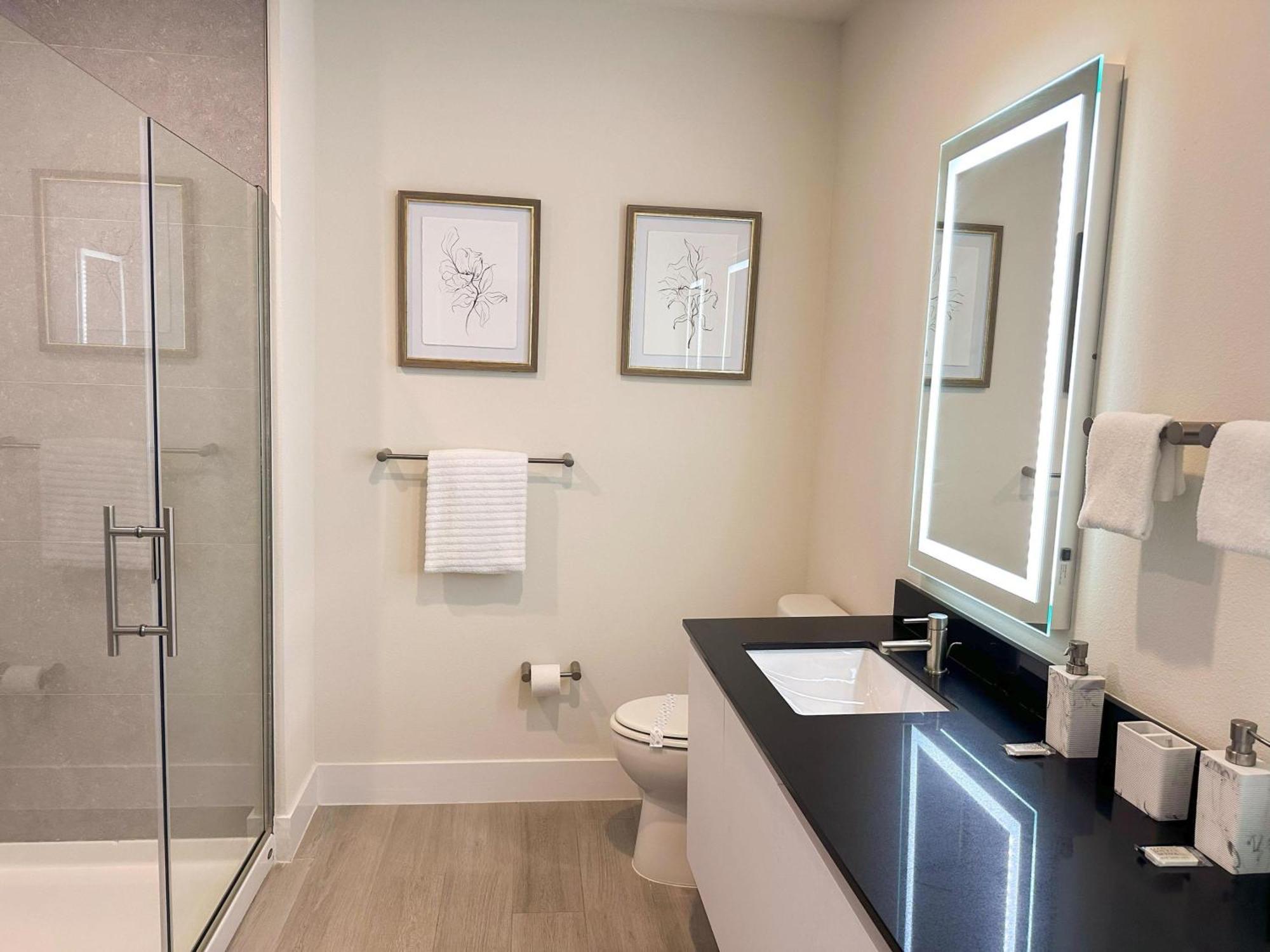 3 Bedrooms Pool Hidden Forest Amenities Apartment