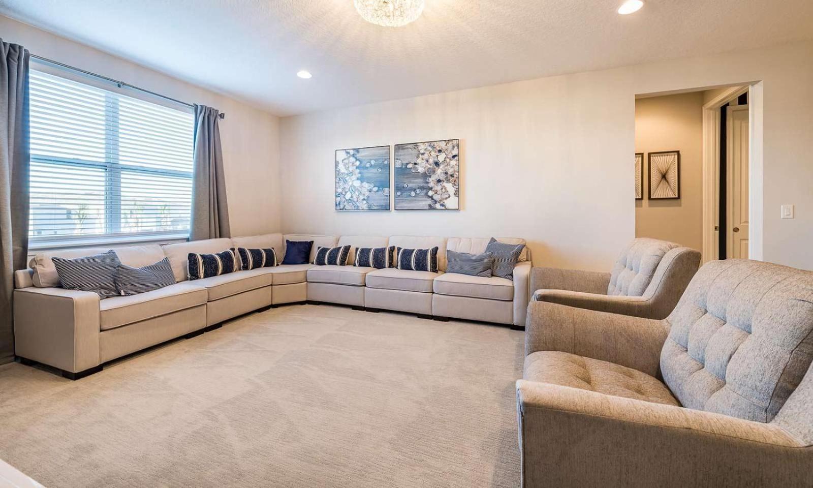 Modern 8 Bdrm With Game In Encore Holiday home
