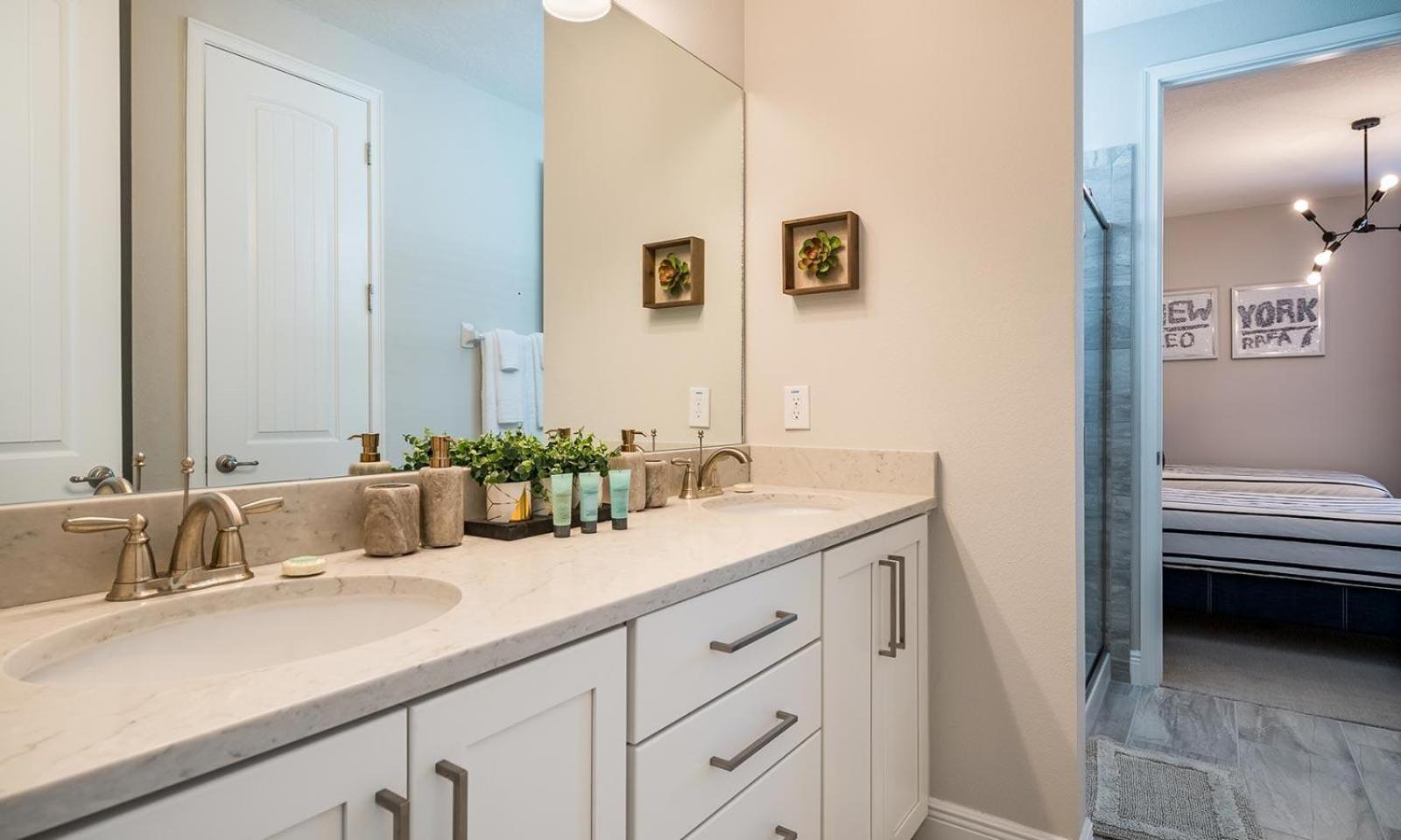 Modern 8 Bdrm With Game In Encore Holiday home *