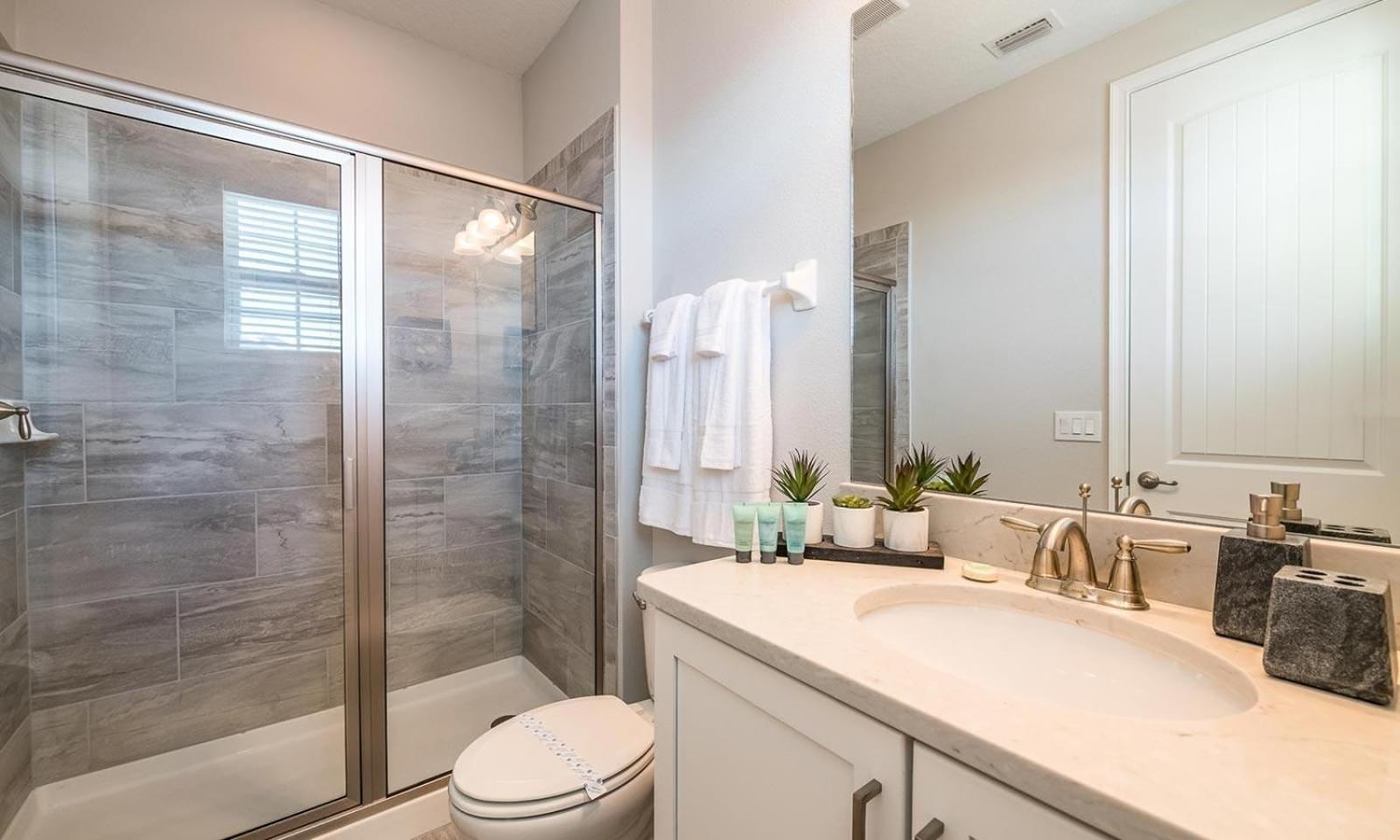 Modern 8 Bdrm With Game In Encore Holiday home
