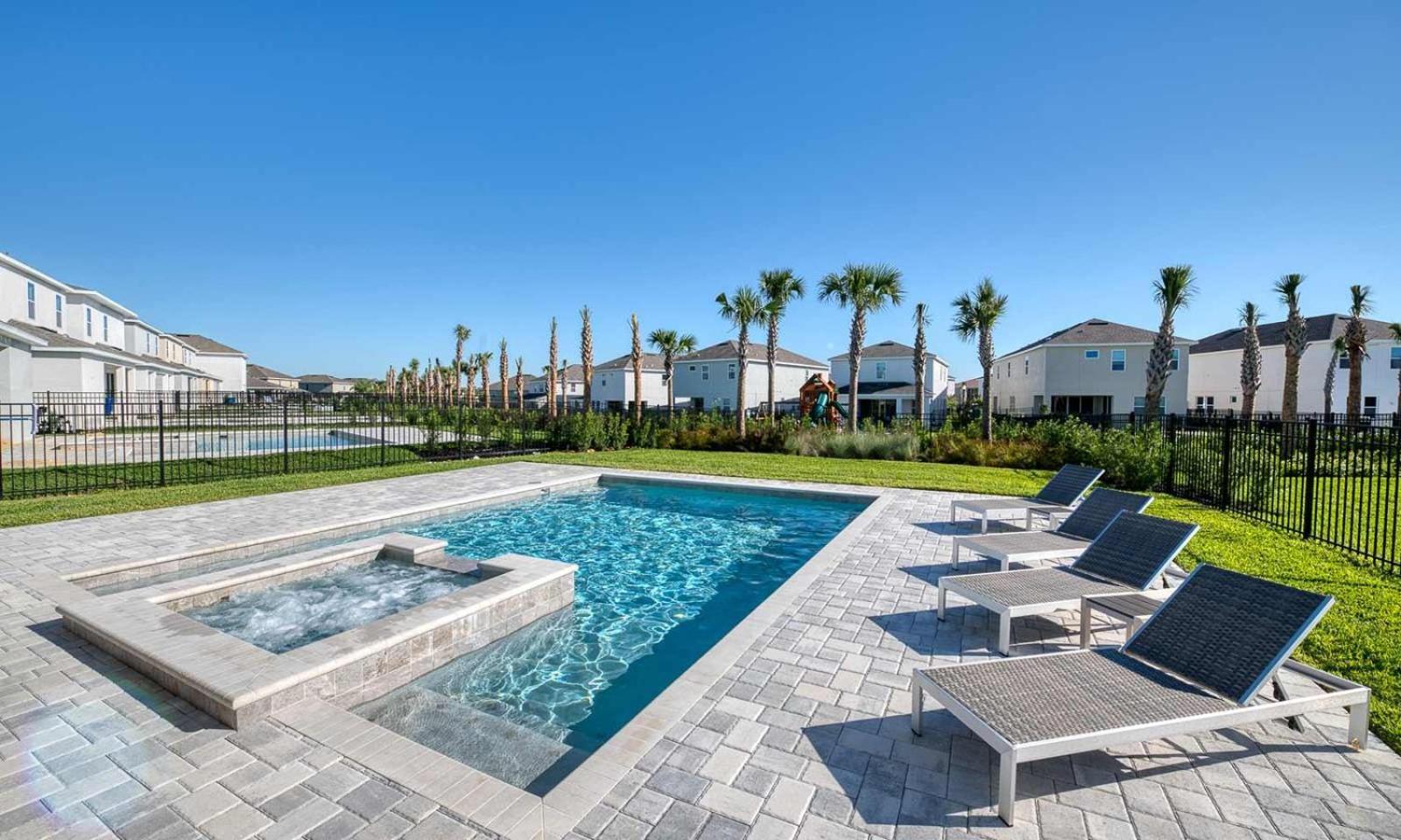 Modern 8 Bdrm With Game In Encore Holiday home