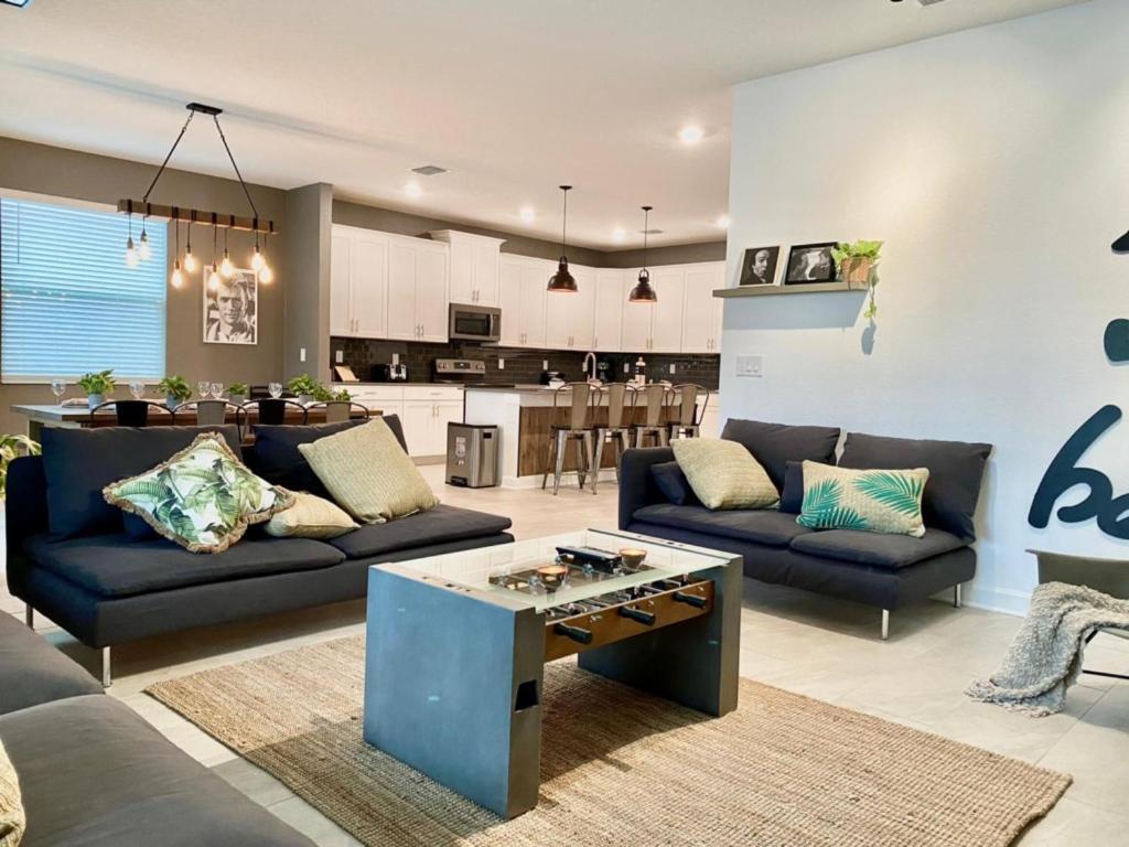 Holiday home Luxury 6 Bedroom 5 Bath Poolhome 214 Orlando