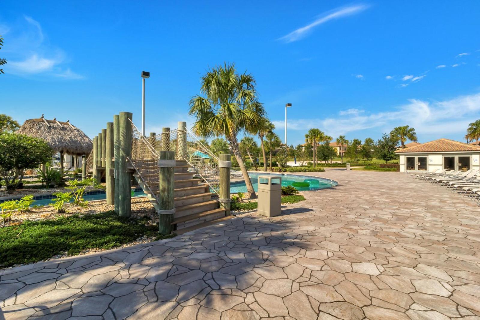 Luxury 6 Bedroom 5 Bath Poolhome 214