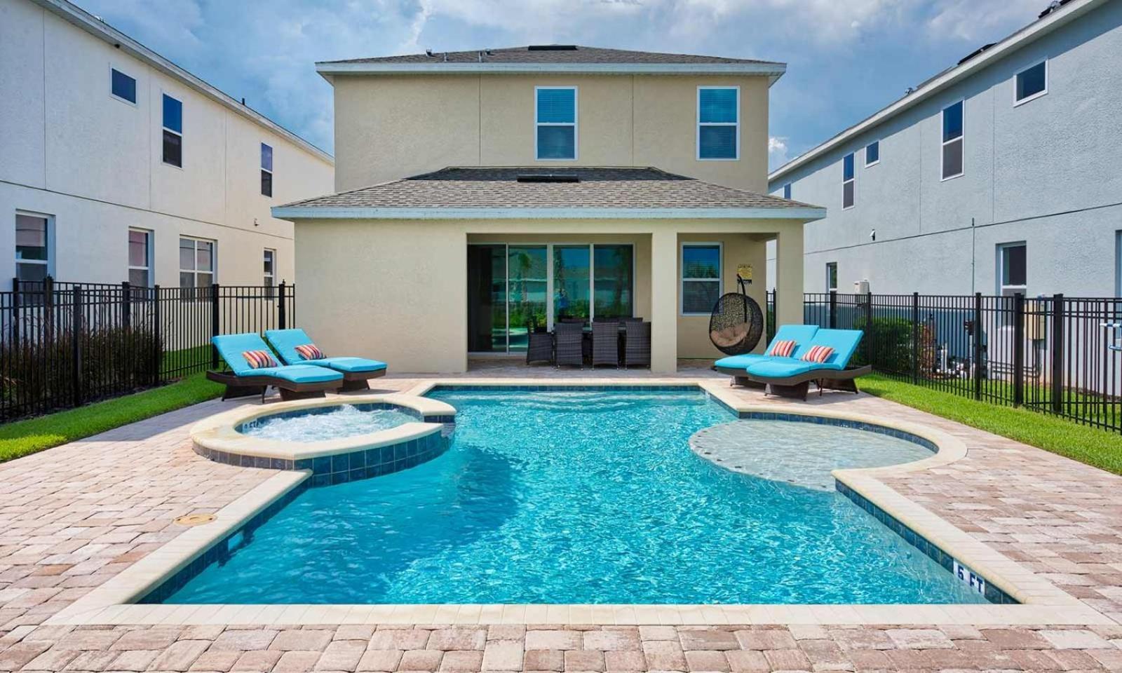 7412 Ma - Stylish Near Parks Holiday home *