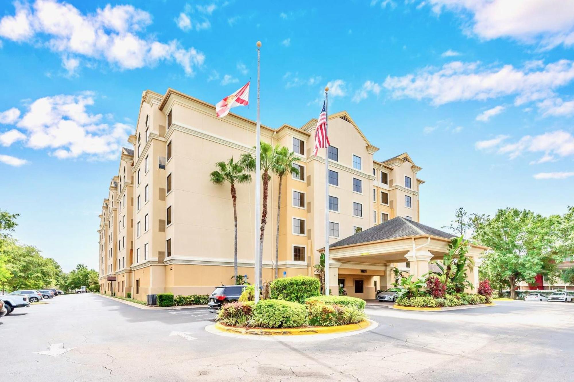 Apartment W Pool & Hot Tub - Near Universal Orlando